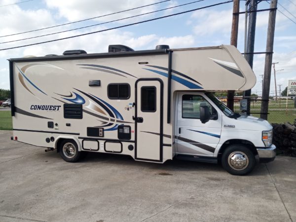 2020 25’ Class C RV for Rent