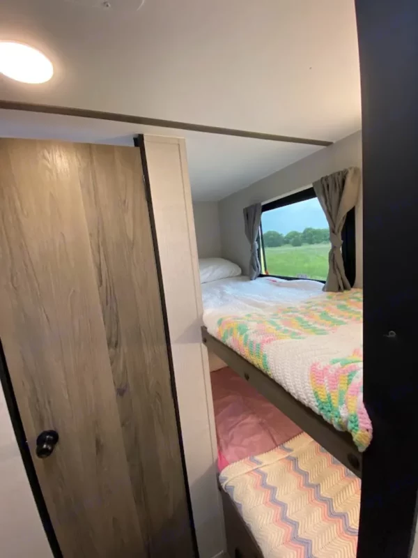 Single bunk beds